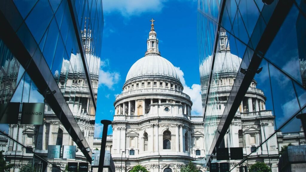 3-Day London Family Attractions Tour with Hotel, SEA LIFE, London Eye & Madame Tussauds