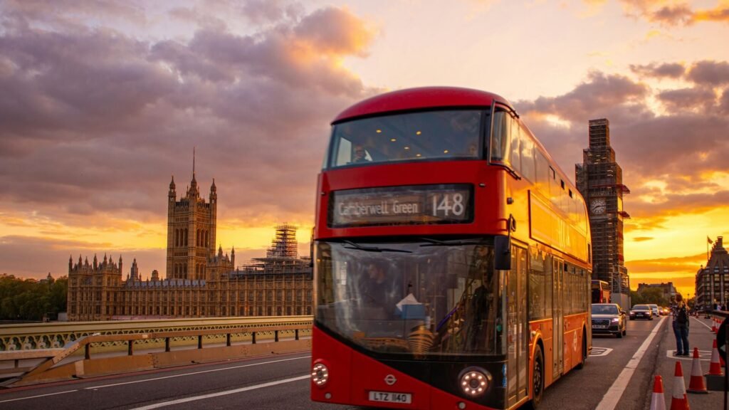 3-Day London Family Attractions Tour with Hotel, SEA LIFE, London Eye & Madame Tussauds